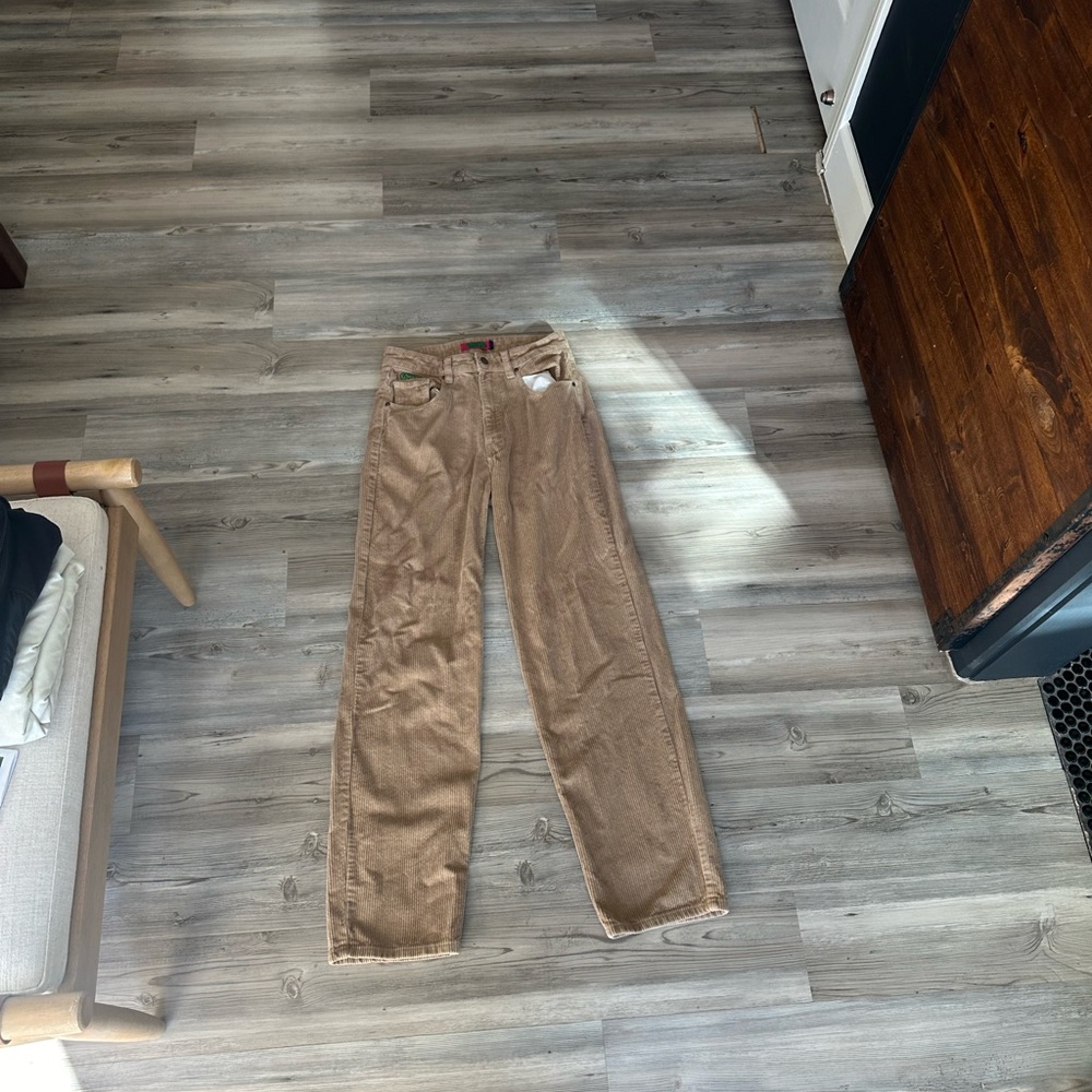 Empyre pants